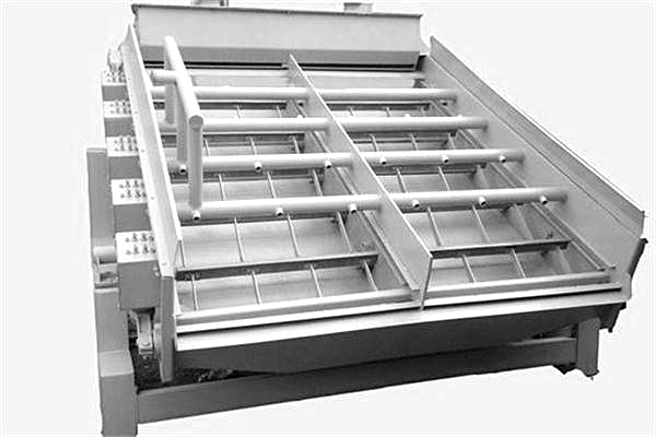 高頻振動篩的性能優(yōu)勢講解
